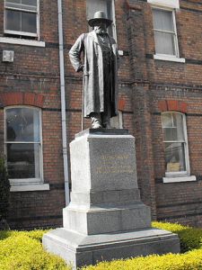 Statue to Ludwig Mond at Northwich.